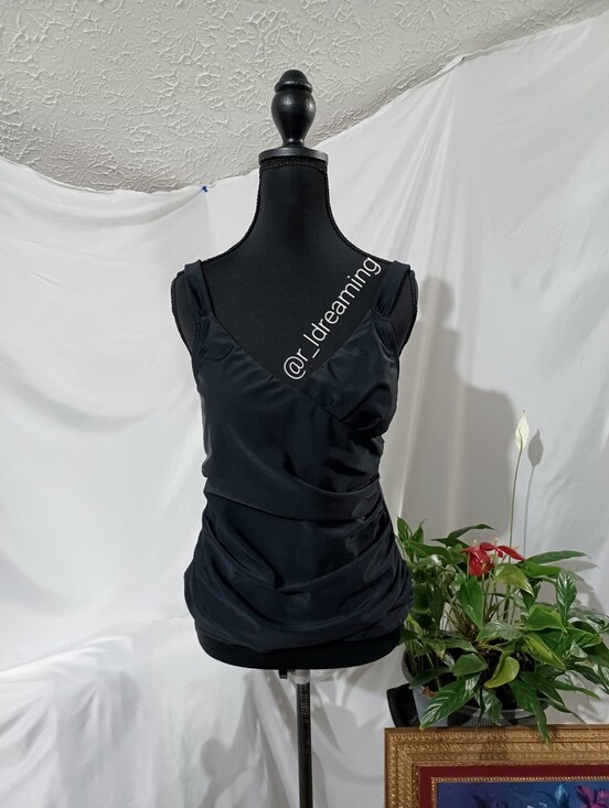 Cupshe Tops - NWT Cupshe Black Women’s Draped V-Neck Swim Tank Size Large